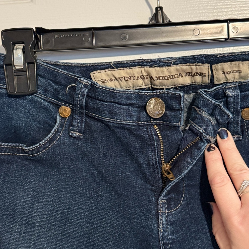 Nine West | Dark-washed Jeggings - Picture 2 of 5
